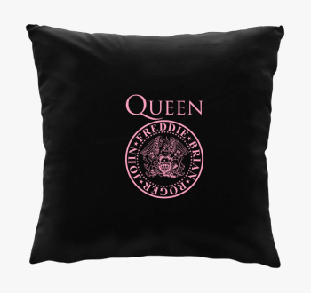 Queen logo bandatagokkal párna
