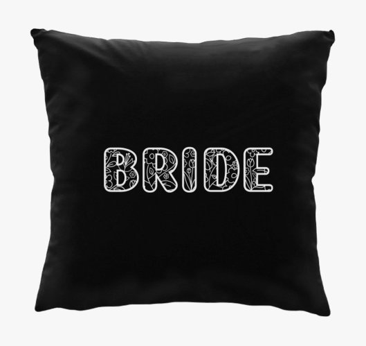 Bride fehér virágos betűs párn...