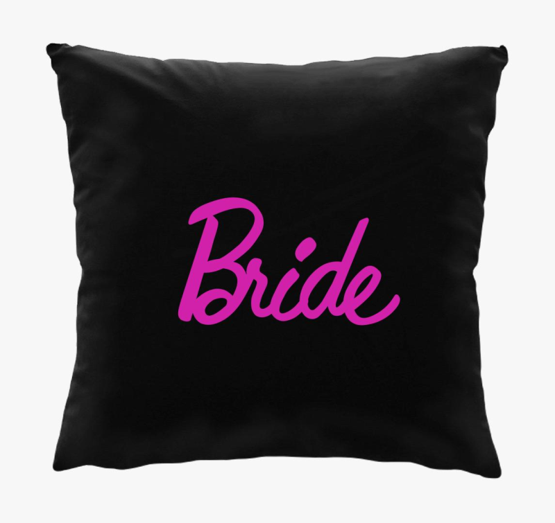 Bride Barbies betűkkel párna