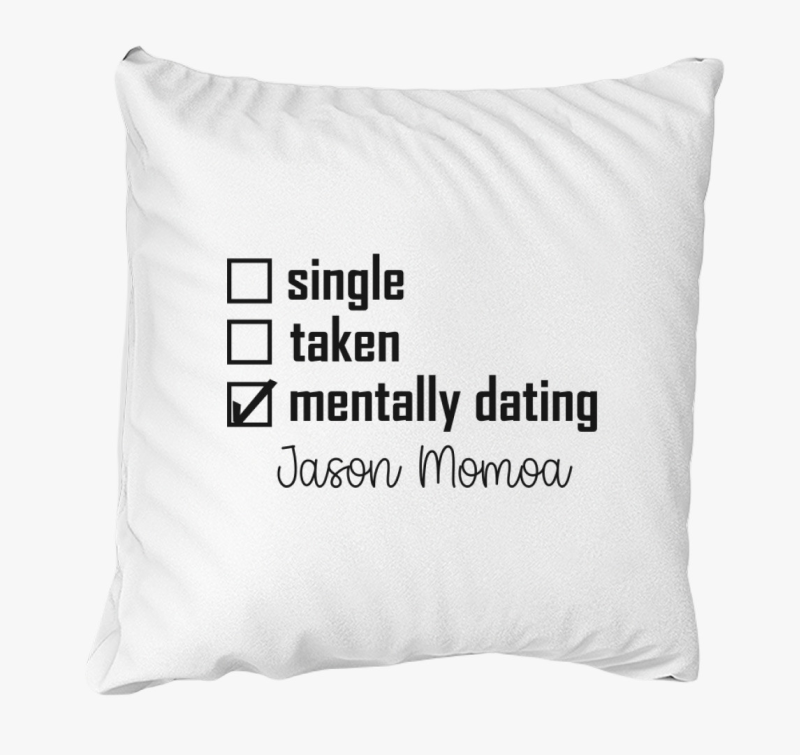 Mentally dating Momoa párna