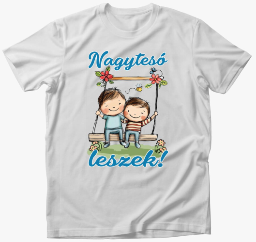 Nagytesó leszek, kisfiú hintáz...