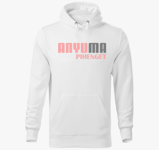 Anyu ma pihenget kapucnis puló...