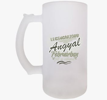 Februárban született...