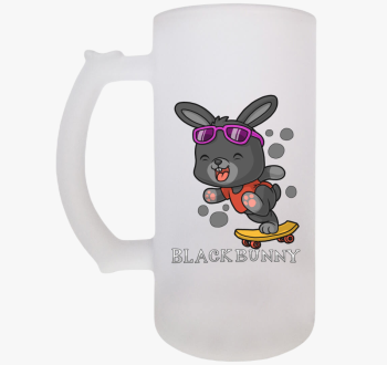 Fekete nyuszis sörös