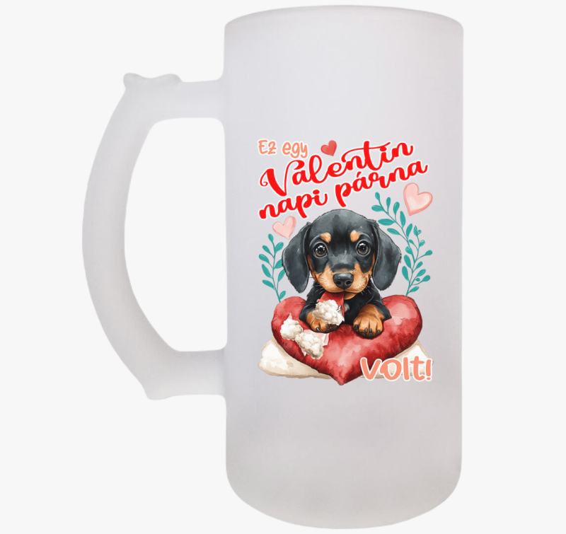 Ez egy Valentin napi párna volt tacsi söröskorsó