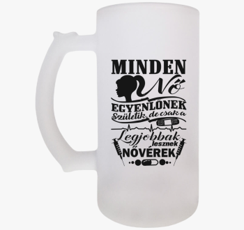 Minden nő egyenlőnek...