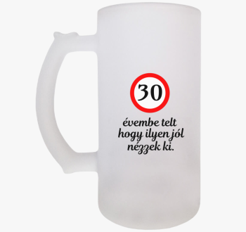 (megadható szám) éve...