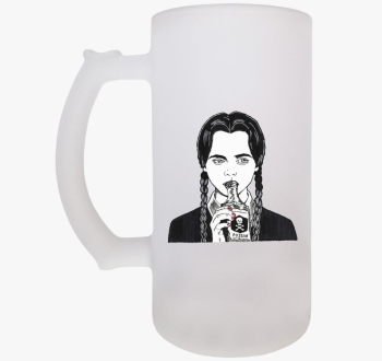 Mérget ivó Wednesday...