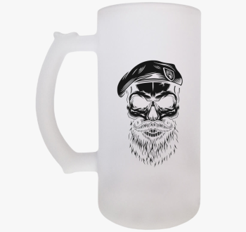 Szakállas katona sör...