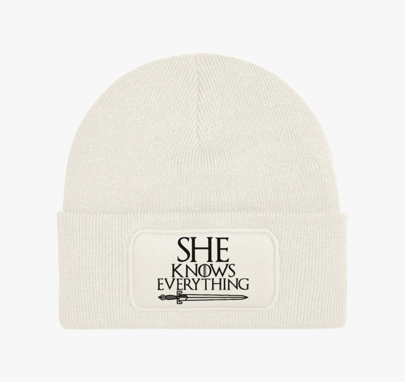 She Knows everything téli sapka