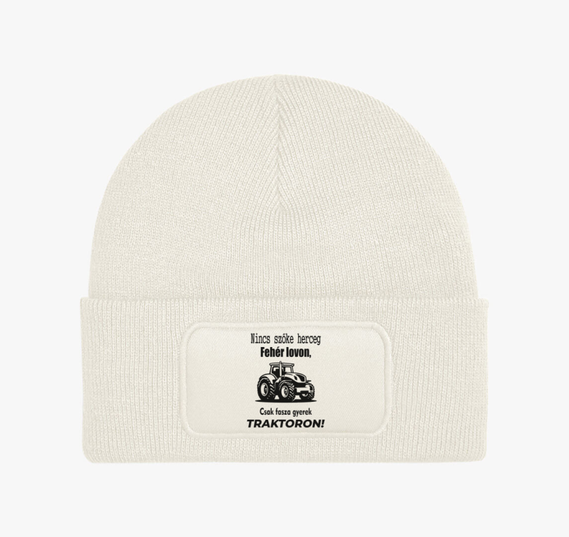 Nincs szőke herceg fehér lovon, csak fasza gyerek traktoron téli sapka
