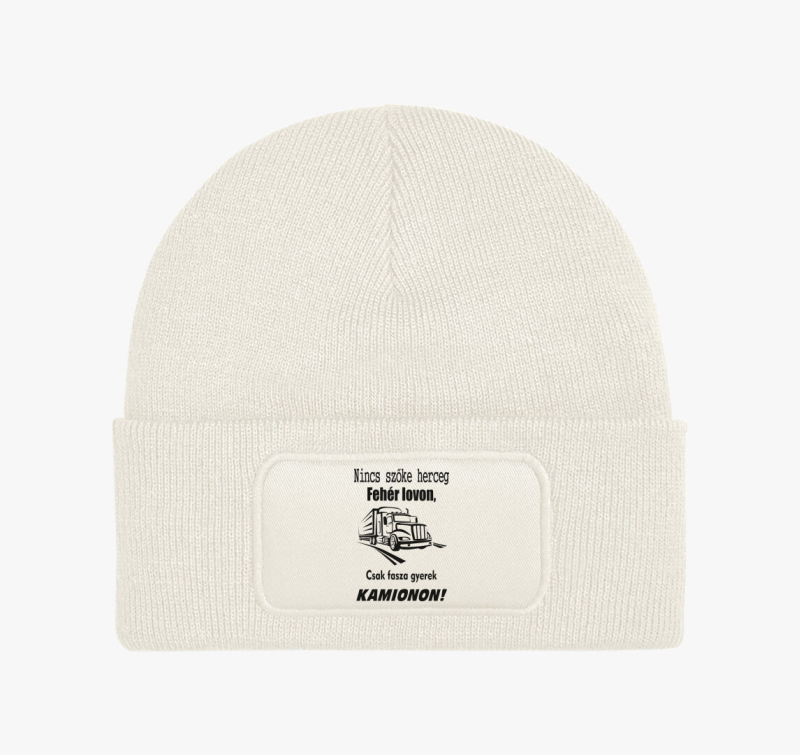 Nincs szőke herceg fehér lovon, csak fasza gyerek kamionon téli sapka