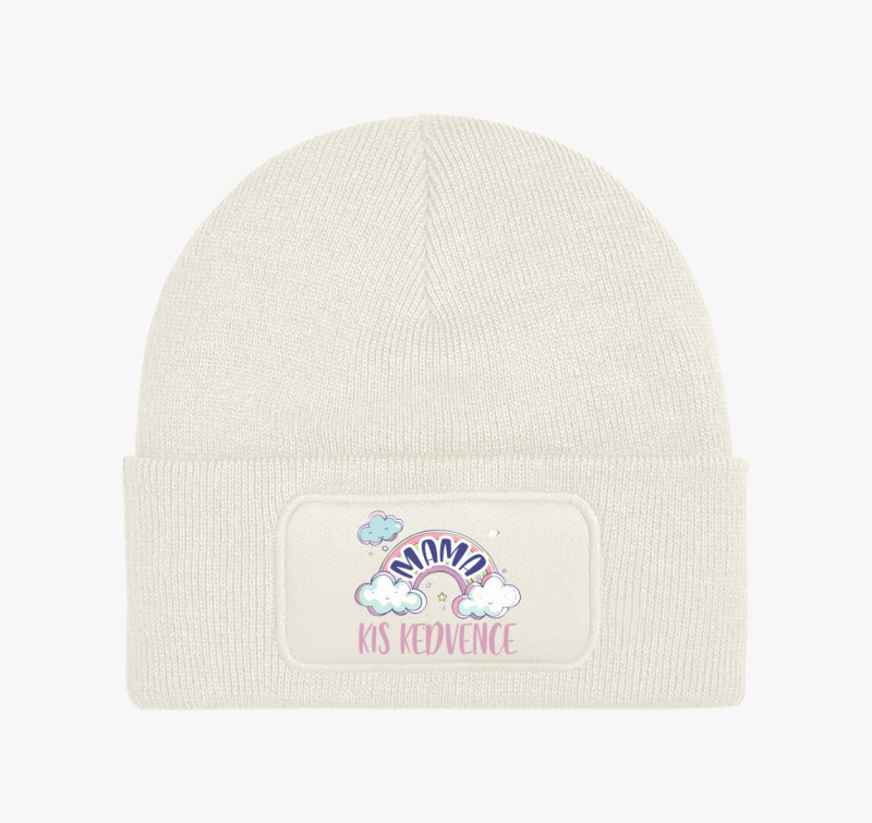 Mama kis kedvence téli sapka