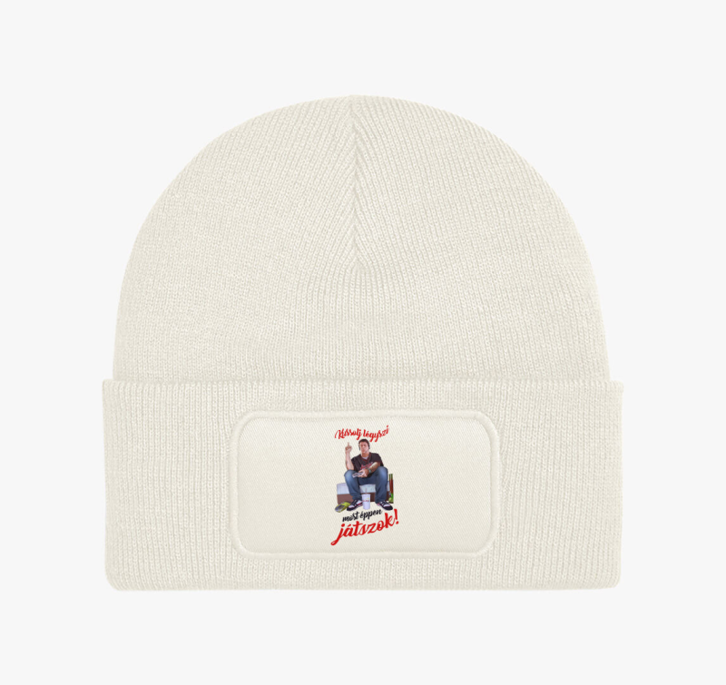 Most épp játszok téli sapka