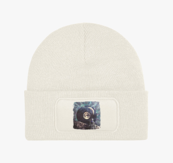 Univerzum téli sapka