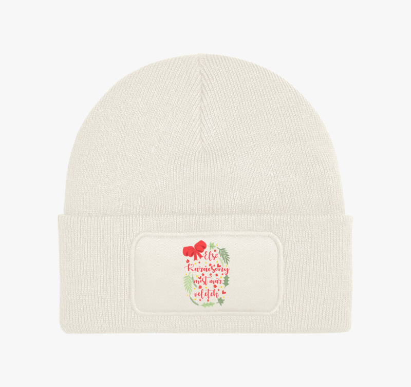 Első karácsonyom most már veletek körbe téli sapka