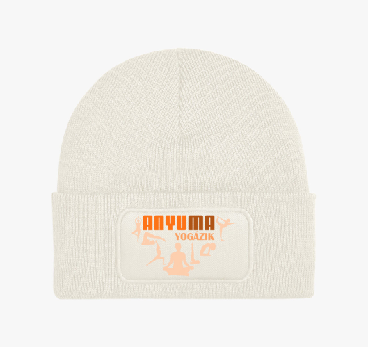 Anyu ma yogázik téli sapka