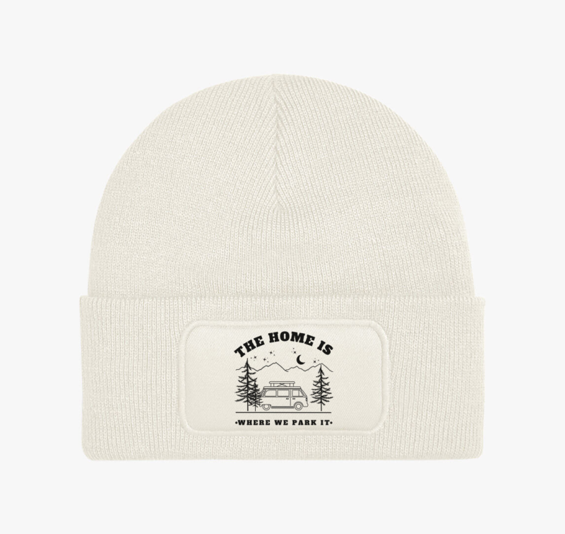 Campervan - Az otthon ott van, ahol leparkolunk téli sapka - angol felirat