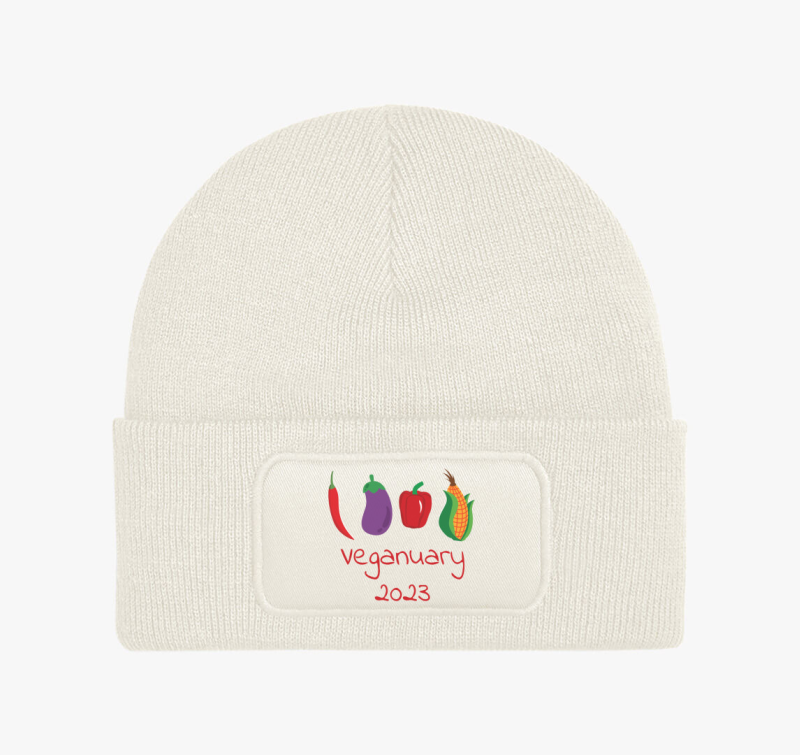 Veganuary 2023 (zöldségekkel) piros feliratos téli sapka