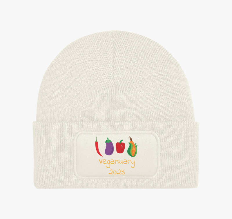 Veganuary 2023 (zöldségekkel) sárga feliratos téli sapka