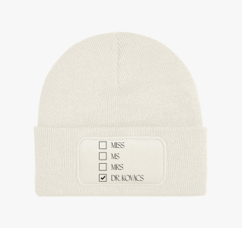 Dr egyedi téli sapka