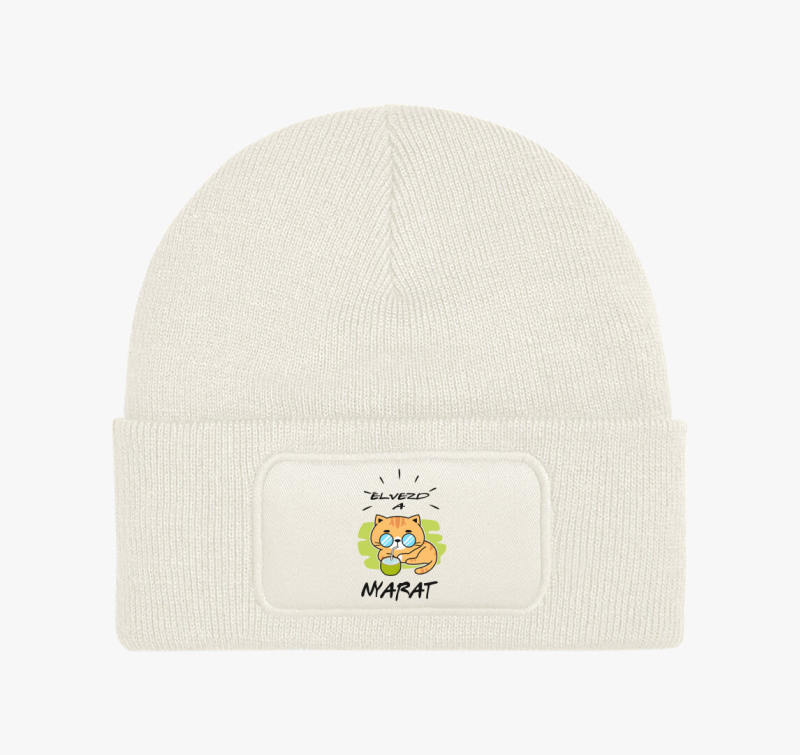 Nyaraló cicás téli sapka