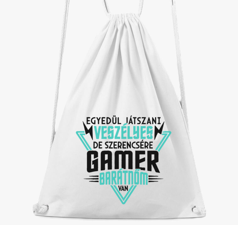 Egyedül játszani veszélyes férfi tornazsák