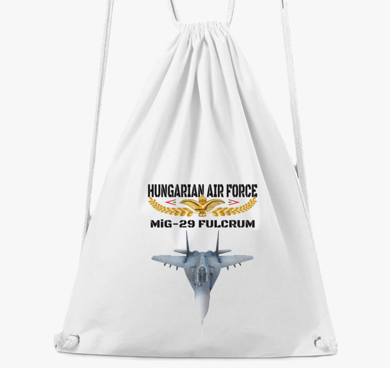 Aranysas MiG-29 3 tornazsák