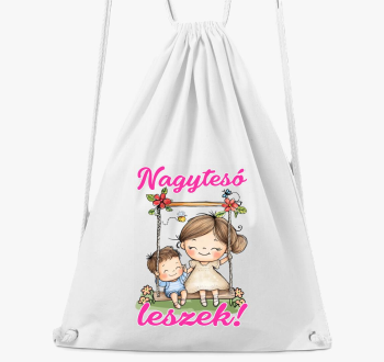 Nagytesó leszek, kislány hintázik pici fiúval tornazsák