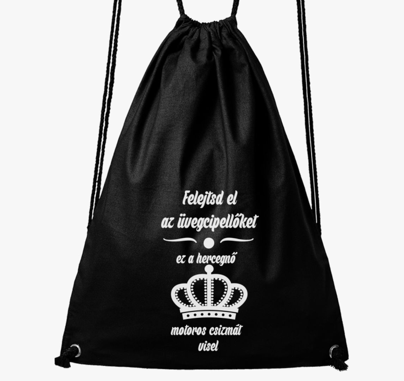 Felejtsd el az üvegcipellőket ez a hercegnő motoros csizmát visel tornazsák