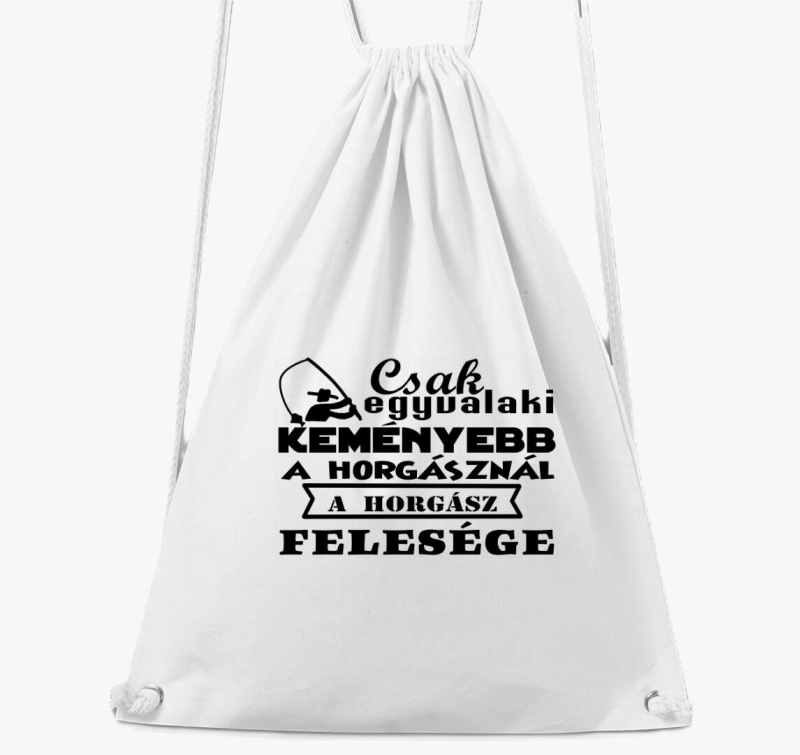 Csak egyvalaki keményebb a horgásznál tornazsák