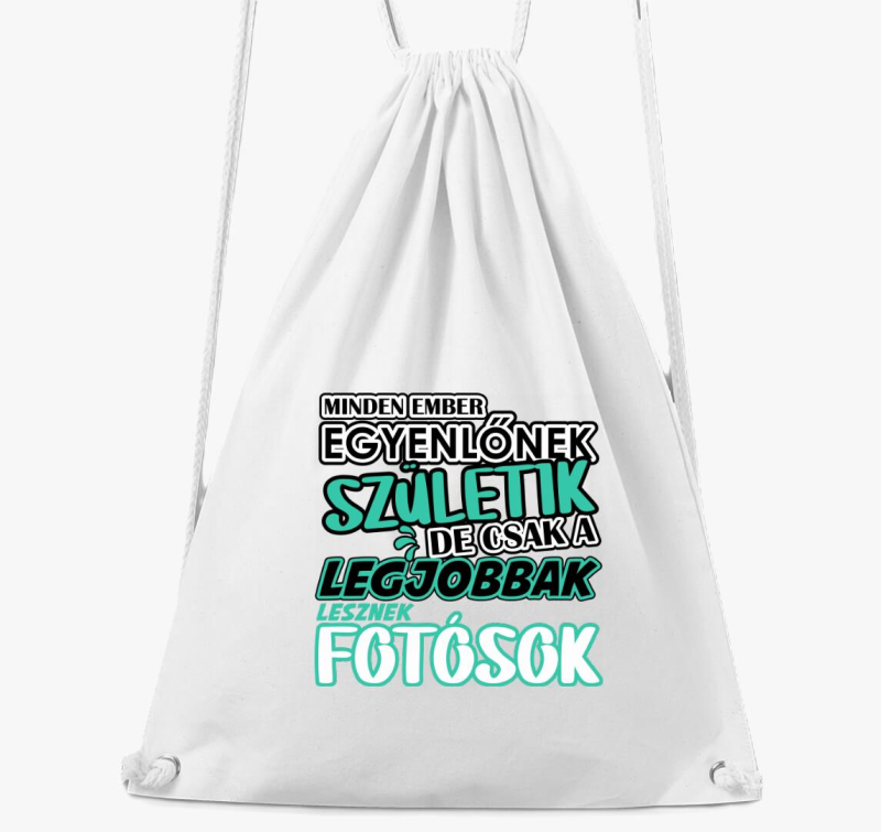 Egyenlőnek születik fotós tornazsák