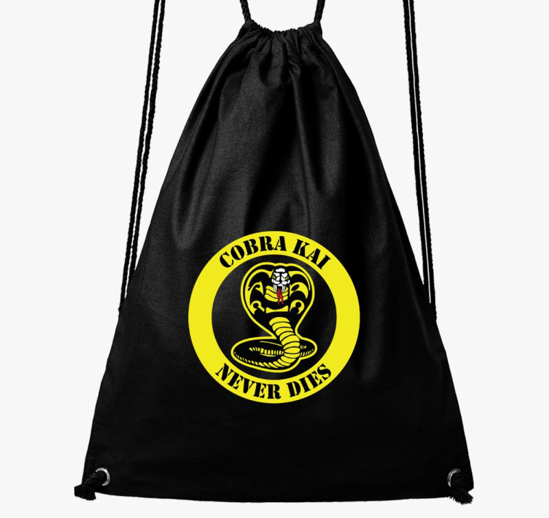Cobra Kai never dies tornazsák