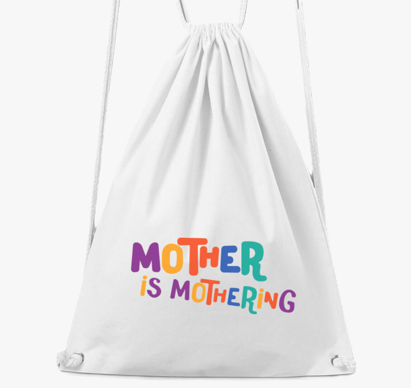 Mother is mothering Taylor Swift tornazsák