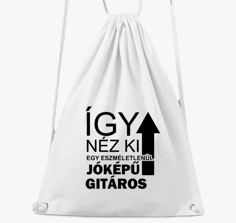 Így néz ki egy eszméletlenül jóképű gitáros tornazsák