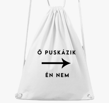 Ő puskázik tornazsák