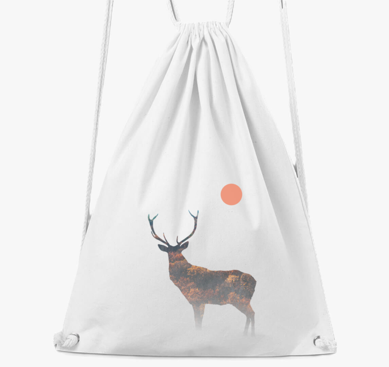 Szarvas naplementében tornazsák