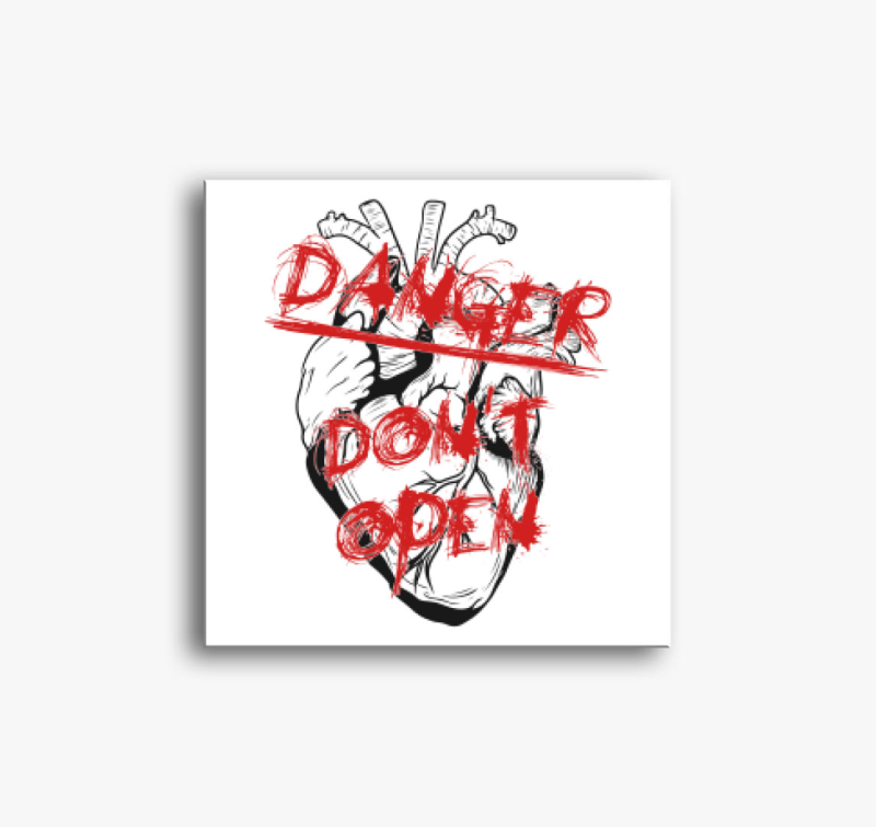 VESZÉLY - NE NYISD KI szíves vászonkép