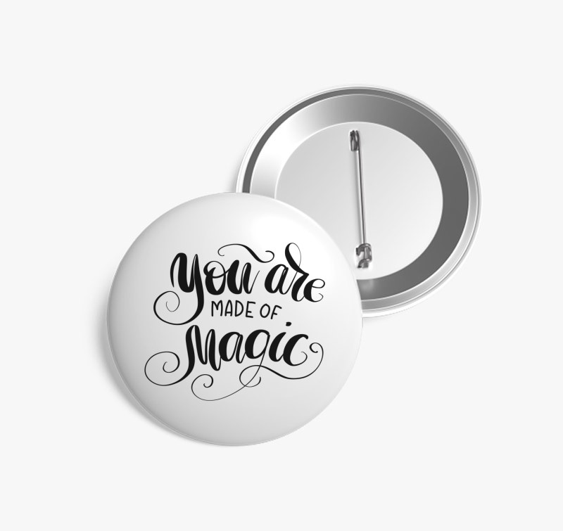 You magic kitűző — Fehér