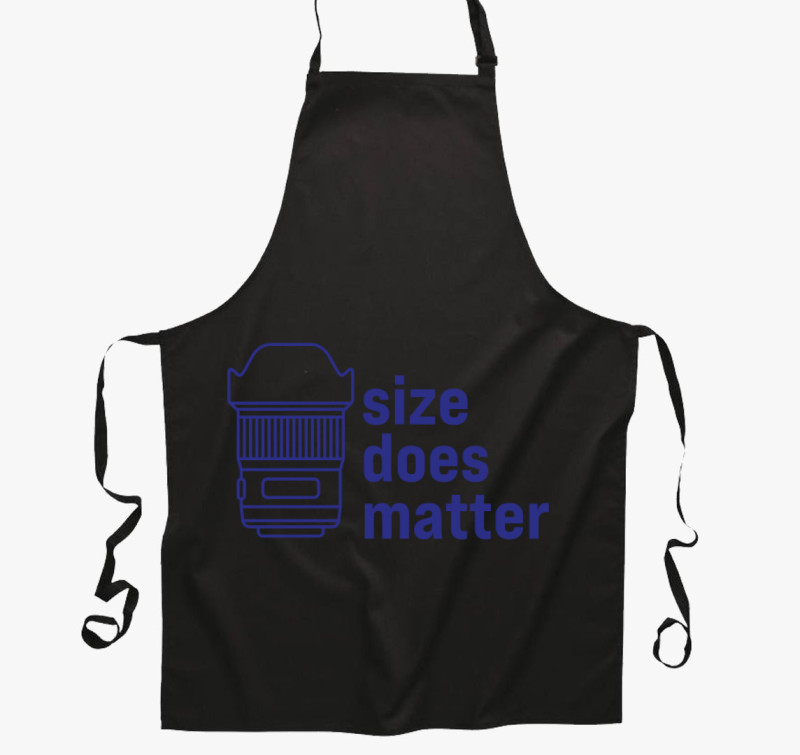 Size does matter kék mintás kötény — Fekete