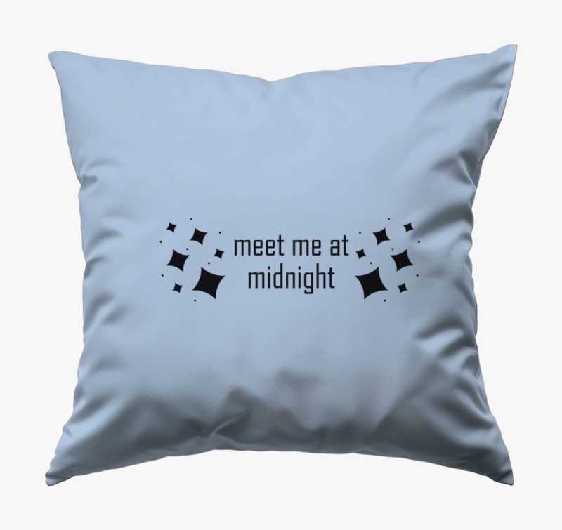 Meet me at midnight taylor swift párna — Kék