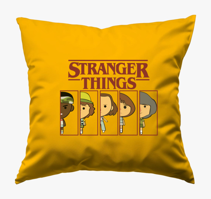 Stranger Things karakteres párna — Napsárga