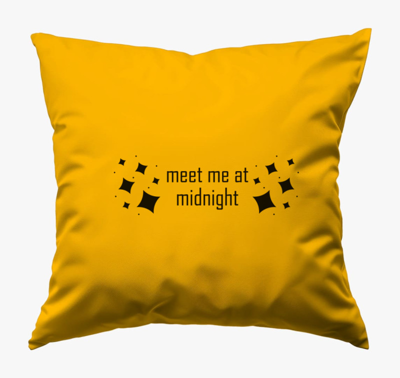 Meet me at midnight taylor swift párna — Napsárga