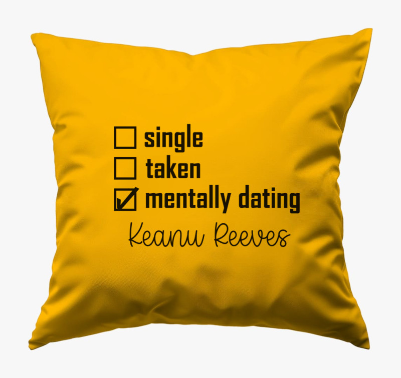 Mentally dating Keanu párna — Napsárga