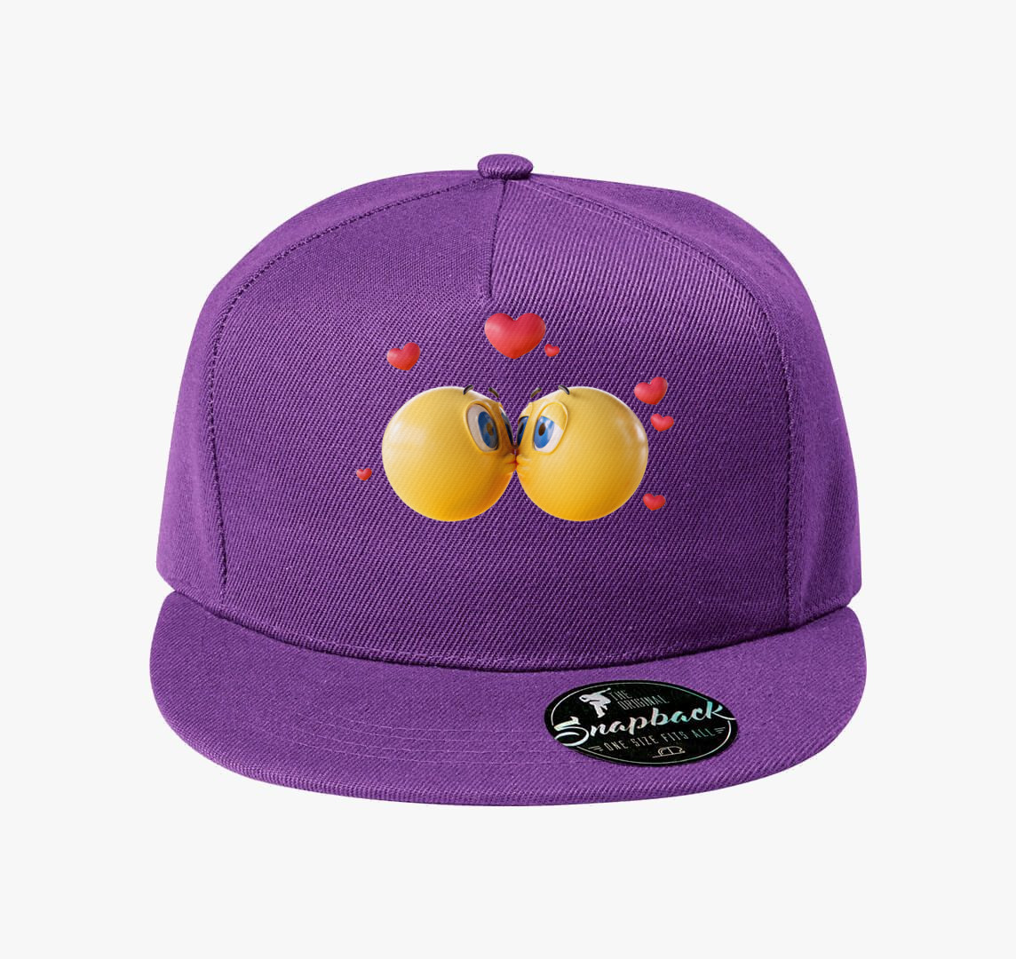 Csókos emojik baseball sapka — Lila