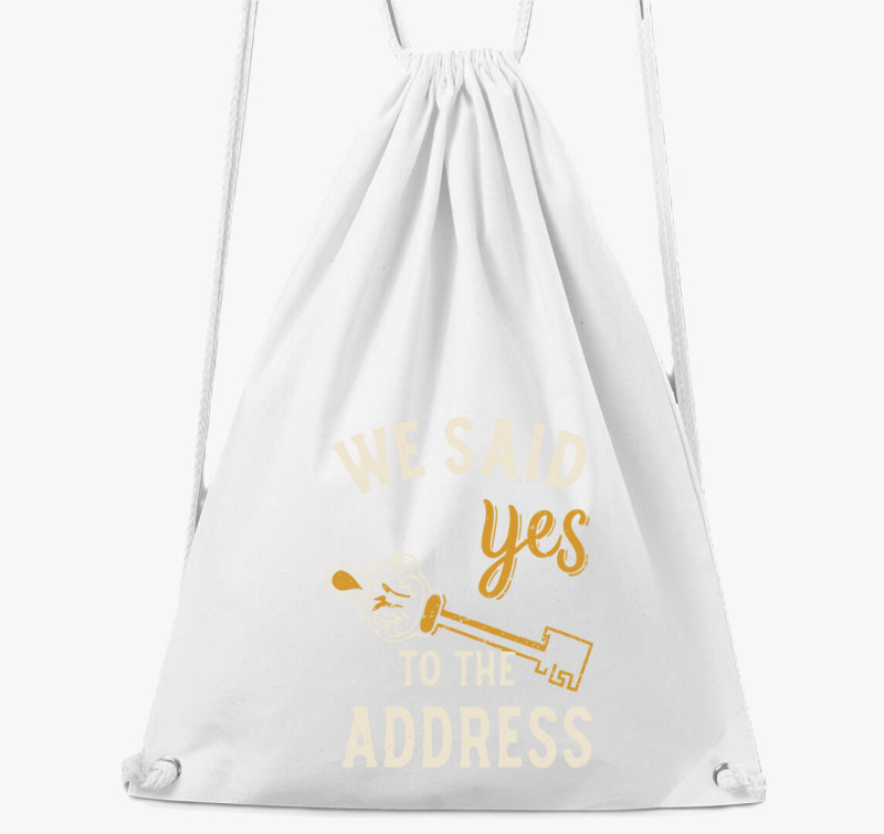 We said yes tornazsák — Fehér