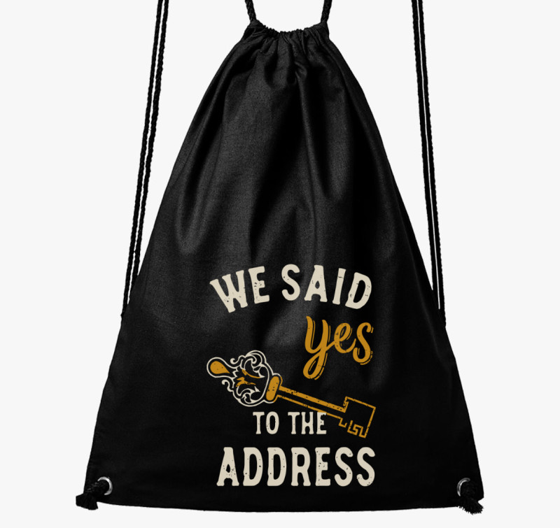 We said yes tornazsák — Fekete