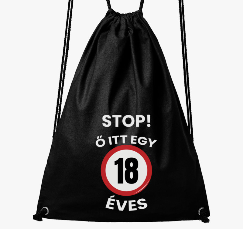 Stop! Ő itt egy 18 éves tornazsák (beírható évszámmal!) — Fekete